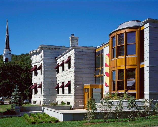 Kellog Hubbard Library of Montpelier - exterior windows 1