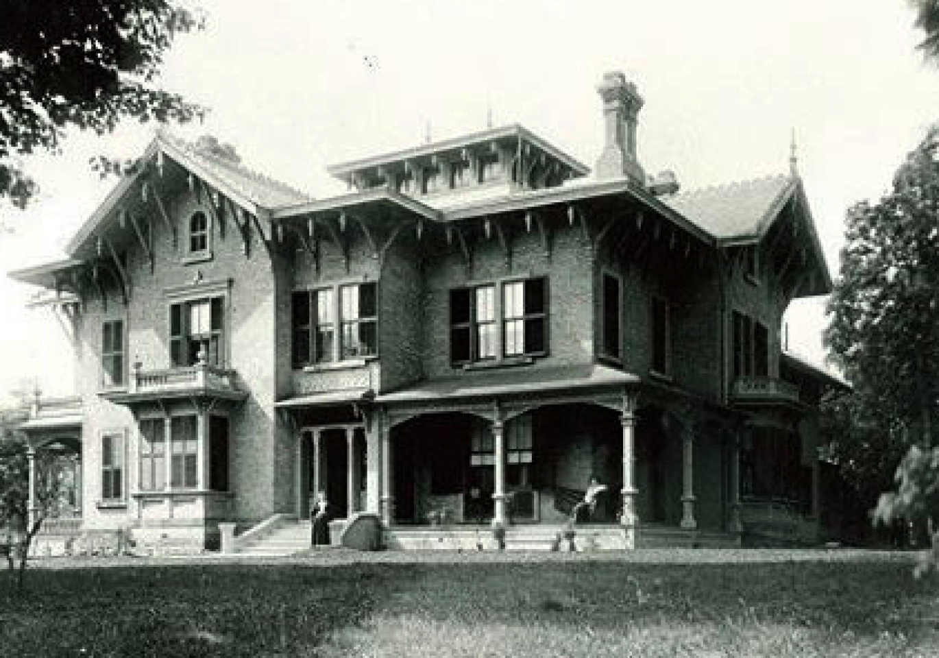 Alderlea Image 1